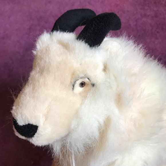Mountain goat plush toy fluffy white realistic stuffed animal K&M international - Picture 4 of 10